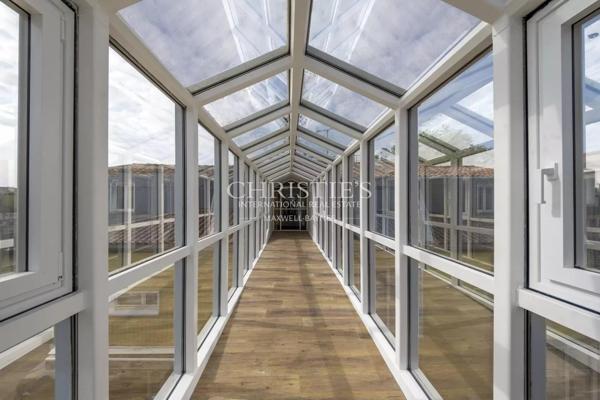 Lumineux appartement avec ascenseur et vue sur le port. La Rochelle