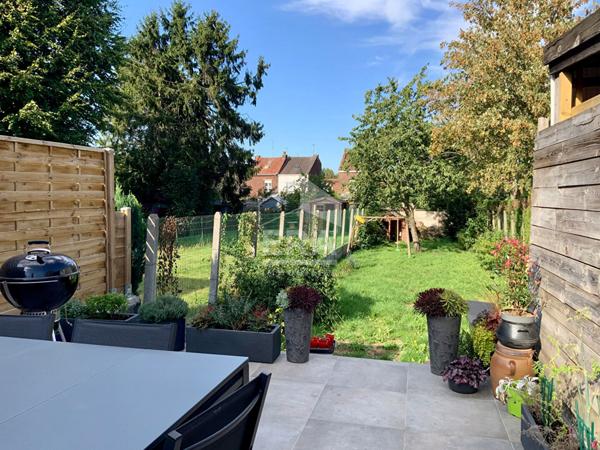 Maison 5 pièces 93 m² avec grand jardin