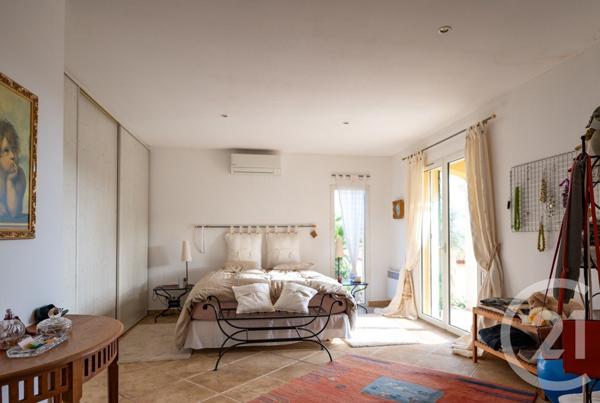 Maison à vendre  5 pièces - 134,80 m2 BORMES LES MIMOSAS - 83