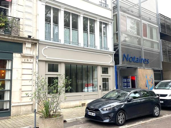 Location - Fonds et/ou murs commerciaux Troyes 10000 1 pièce 165 m 2