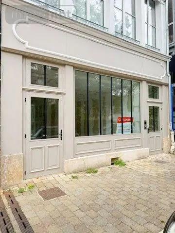 Location - Fonds et/ou murs commerciaux Troyes 10000 1 pièce 165 m 2