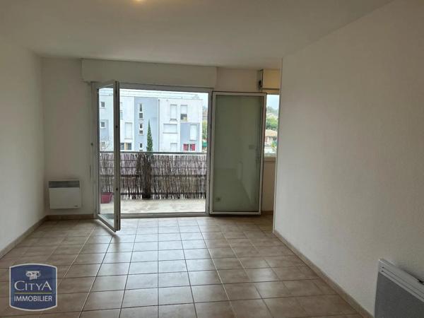 Appartement à louer 2 pièces 47.57m²