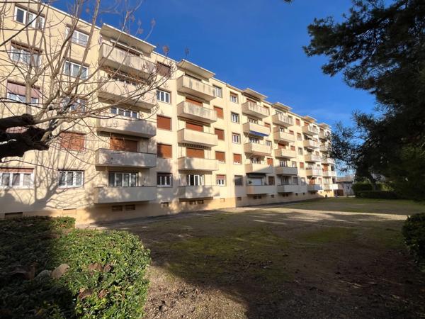 A vendre 3 pièces CHALON SUR SAONE (71) appartement lumineux, dernier étage avec balcon