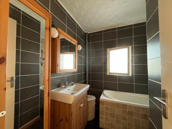 A vendre 3 pièces CHALON SUR SAONE (71) appartement lumineux, dernier étage avec balcon