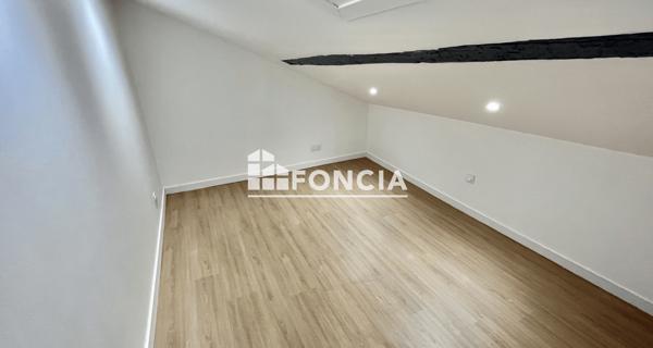 Location Appartement 3 pièces 79.98 m² - Guilherand-granges 07500