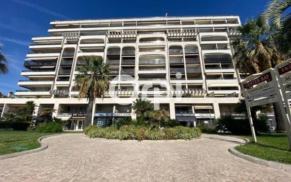 Appartement à vendre    2 pièces • 34,43 m2 Juan-les-Pins - Antibes