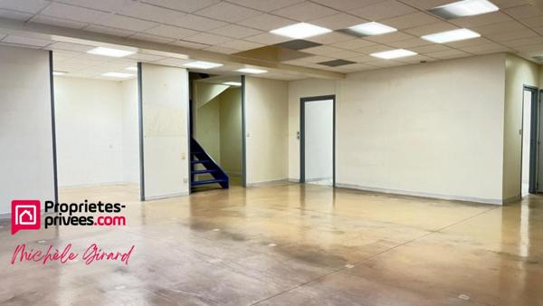 42300 ROANNE -  MURS, LOCAL COMMERCIAL  710 m²