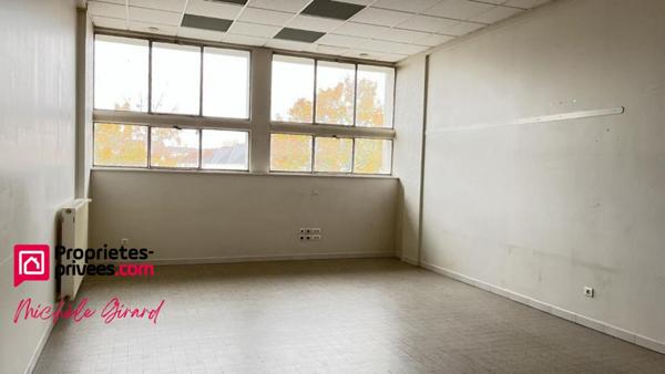 42300 ROANNE -  MURS, LOCAL COMMERCIAL  710 m²