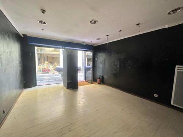 Location / Local Commercial