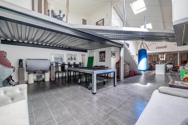 Loft Asnieres Sur Seine 6 pièces 200 m2
