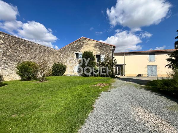 Ensemble Immobilier à Fort Potentiel - Mauzé-sur-le-Mignon (79)