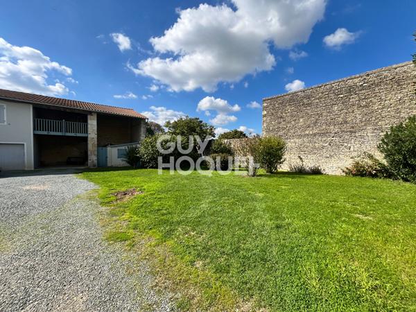 Ensemble Immobilier à Fort Potentiel - Mauzé-sur-le-Mignon (79)