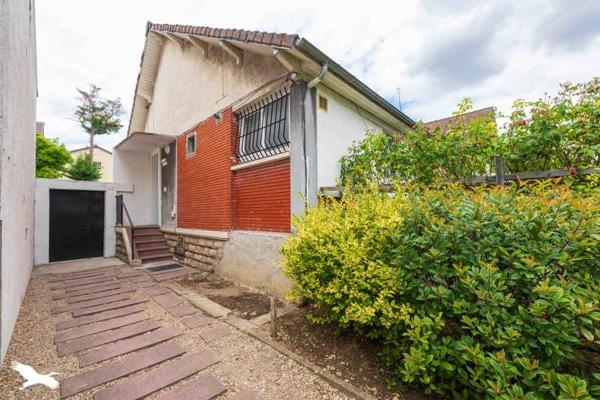 Maison 599 000 € Pierrefitte-sur-Seine 6 p 178 m² DPE D