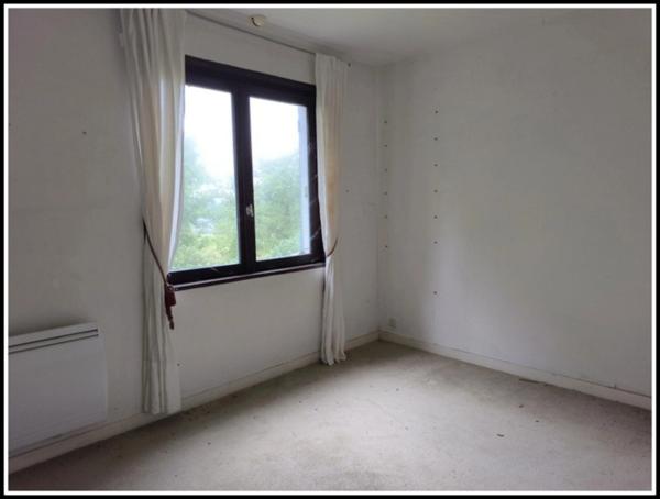 MAISON FAMILIALE DE PLAIN-PIED AVEC GRAND TERRAIN