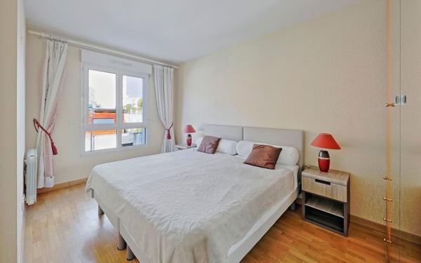 Appartement à vendre    4 pièces • 130 m2 Claye-Souilly