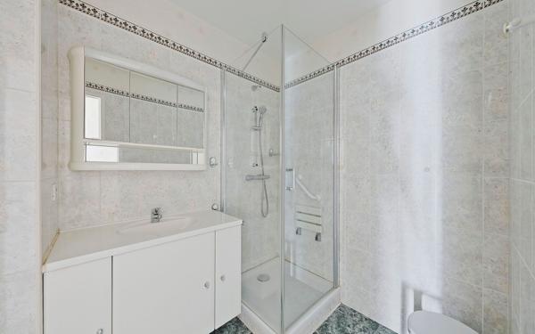 Appartement à vendre    4 pièces • 130 m2 Claye-Souilly