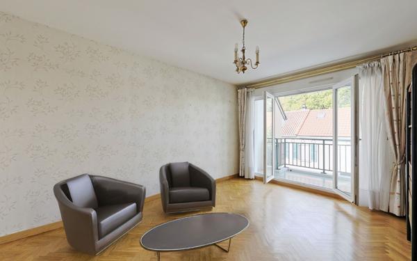 Appartement à vendre    4 pièces • 130 m2 Claye-Souilly