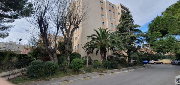 Appartement
         4 pièces
        - 75 m² Exclusivité 216 000 € *
