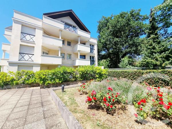 Appartement F2 à vendre  2 pièces - 58 m 2   RAMBOUILLET  - 78