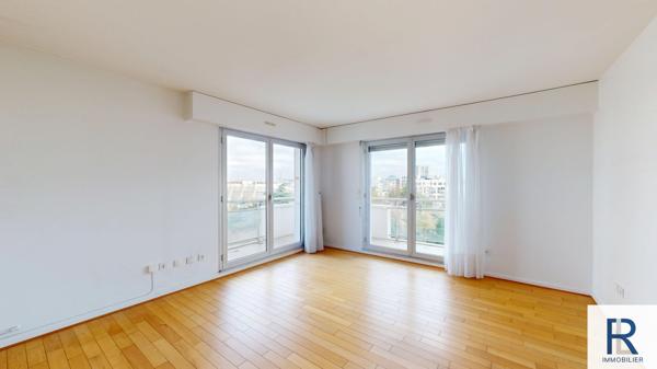 Appartement en résidence séniors de 67 m2 avec balcons panoramiques à Boulogne Billancourt