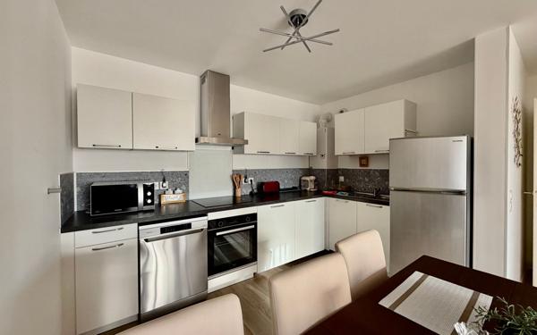 Appartement à louer    3 pièces • 64 m2 Chartres