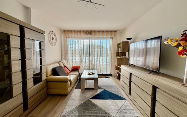 Appartement à louer    3 pièces • 64 m2 Chartres