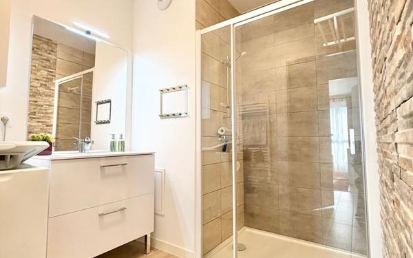 Appartement à louer    3 pièces • 64 m2 Chartres