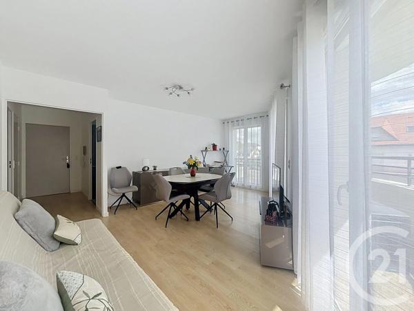 Appartement F3 à vendre  3 pièces - 69,90 m 2   BRETIGNY SUR ORGE  - 91