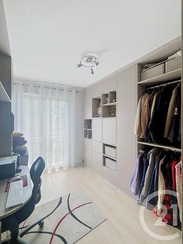 Appartement F3 à vendre  3 pièces - 69,90 m 2   BRETIGNY SUR ORGE  - 91