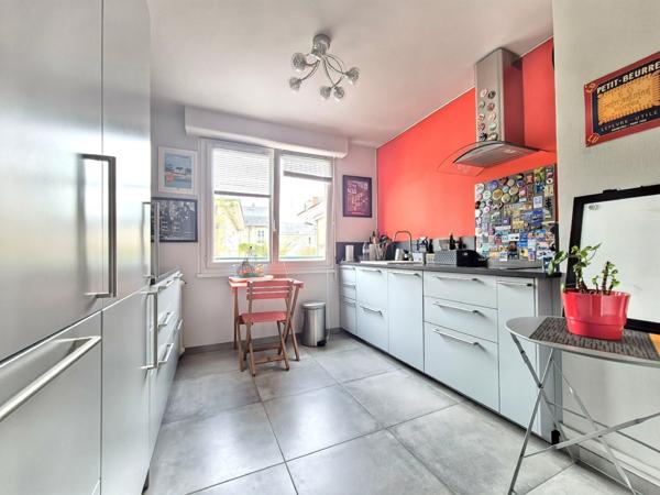 Appartement 3 pièce(s) 2 chambre(s) 65 m²