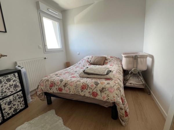 Très beau DUPLEX avec belle terrasse de 20 m2 exposée Ouest sans vis à vis.