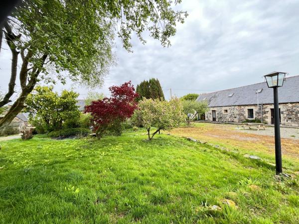Rare sur le marché! Ensemble de 9 maisons meublées!