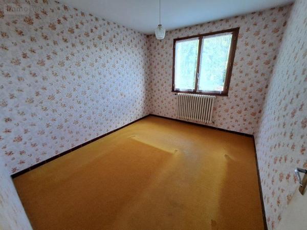 Maison à vendre à Villedieu dans le Cantal (15100), ref : 044/1140