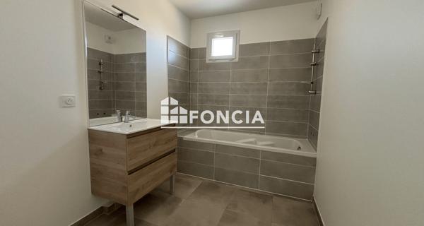 Location Appartement 3 pièces 68.28 m² - Morières-lès-avignon 84310