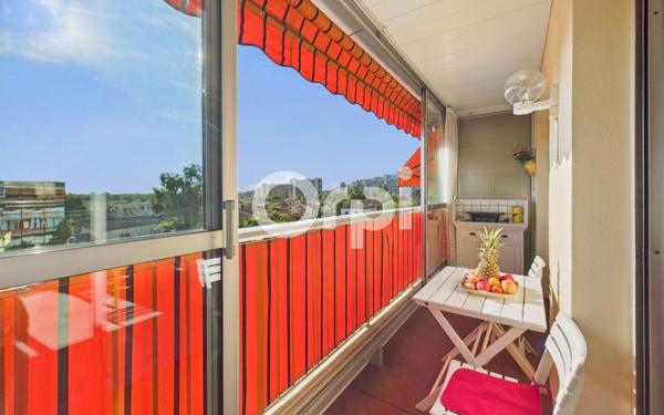 Appartement à vendre    1 pièce • 28,74 m2 Mandelieu-la-Napoule