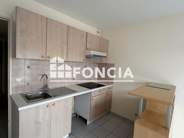 Location Appartement 2 pièces 30.54 m² - 15 RUE LEO LAGRANGE Niort 79000