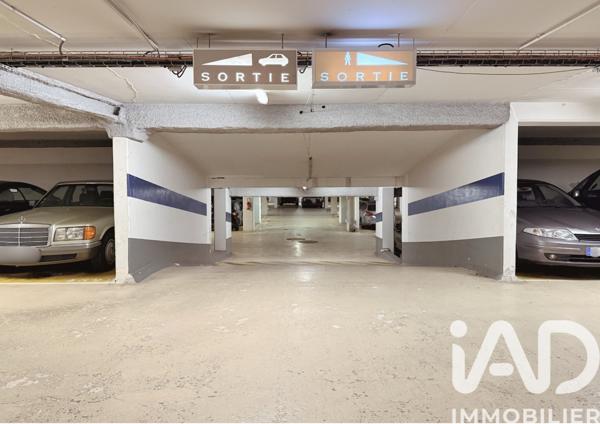 Parking à vendre 11 m² Paris 15