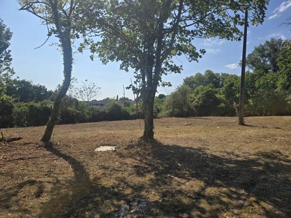 Terrain à vendre 47 000 € Jonzac 1400 m² DPE