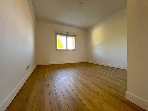 Appartement 4 pièces 144.32 m2