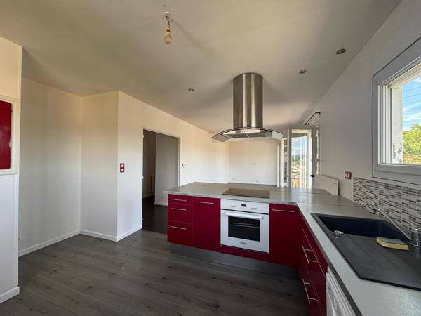 Calme, vue et potentiel au cœur de Montbard