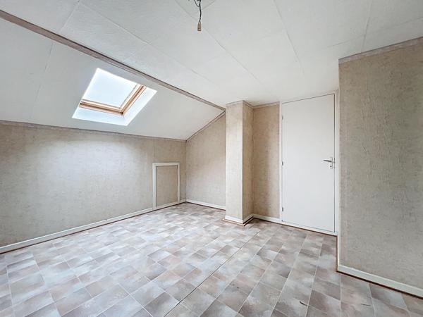 Plain-pied spacieux à Clouange avec jardin et potentiel d’aménagement !!!