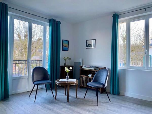 Honfleur Centre , Appartement rénové avec balcon et vue dégagée - EXCLUSIVITE