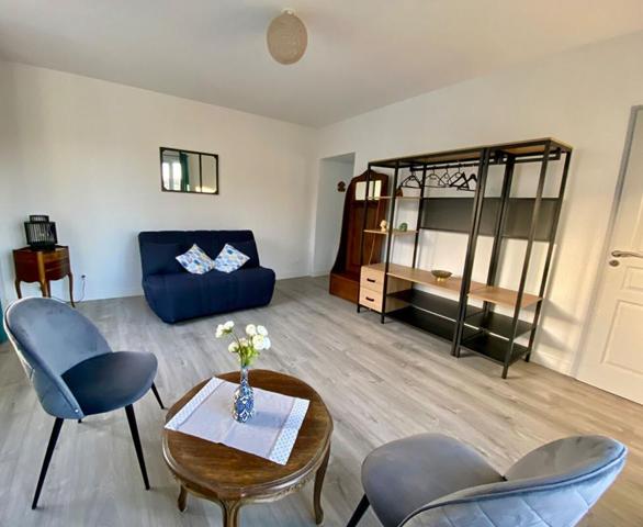 Honfleur Centre , Appartement rénové avec balcon et vue dégagée - EXCLUSIVITE