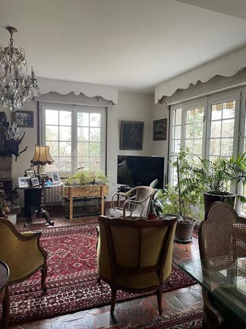 Grande maison à fort potentiel / Quartier résidentiel de Bellerive