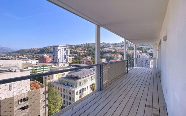 Appartement à vendre    4 pièces • 73,30 m2 Nice