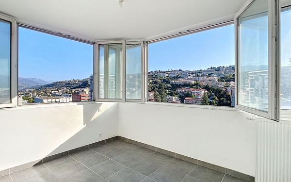 Appartement à vendre    4 pièces • 73,30 m2 Nice