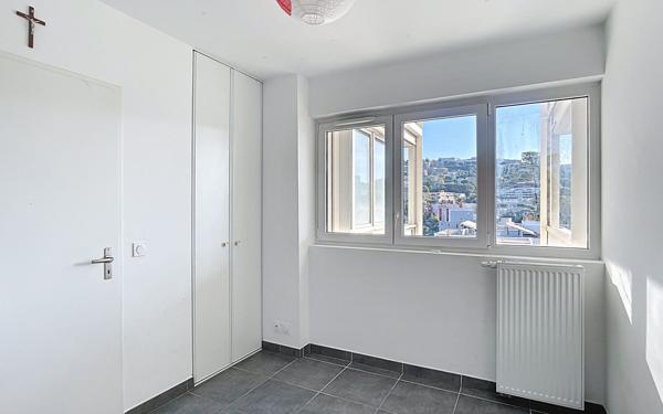 Appartement à vendre    4 pièces • 73,30 m2 Nice