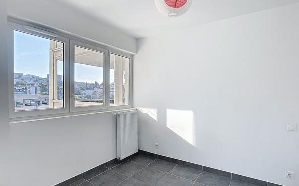 Appartement à vendre    4 pièces • 73,30 m2 Nice
