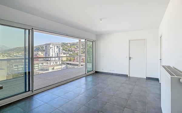 Appartement à vendre    4 pièces • 73,30 m2 Nice