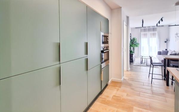 Appartement à vendre    3 pièces • 53 m2 Nice